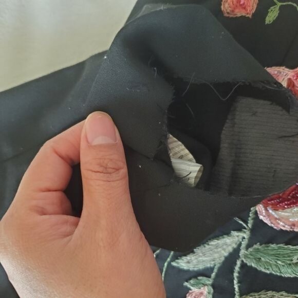 Express Design Studio womens Black Blazer Sz 6 small embroidered 2 buttons fair - Picture 15 of 15